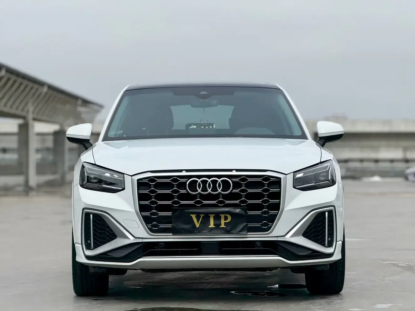 Audi Q2L