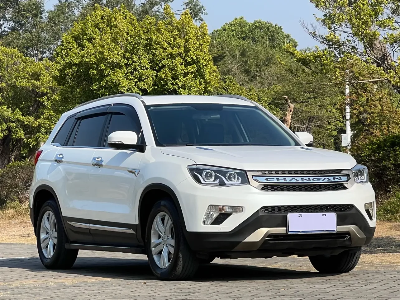 Changan CS75