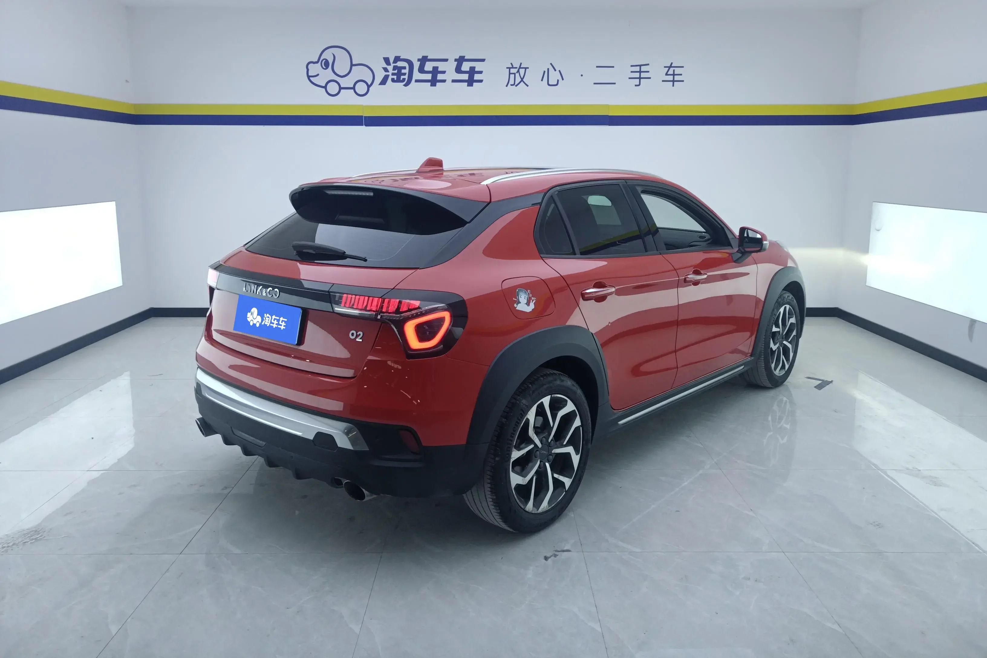 Lynk & Co 02