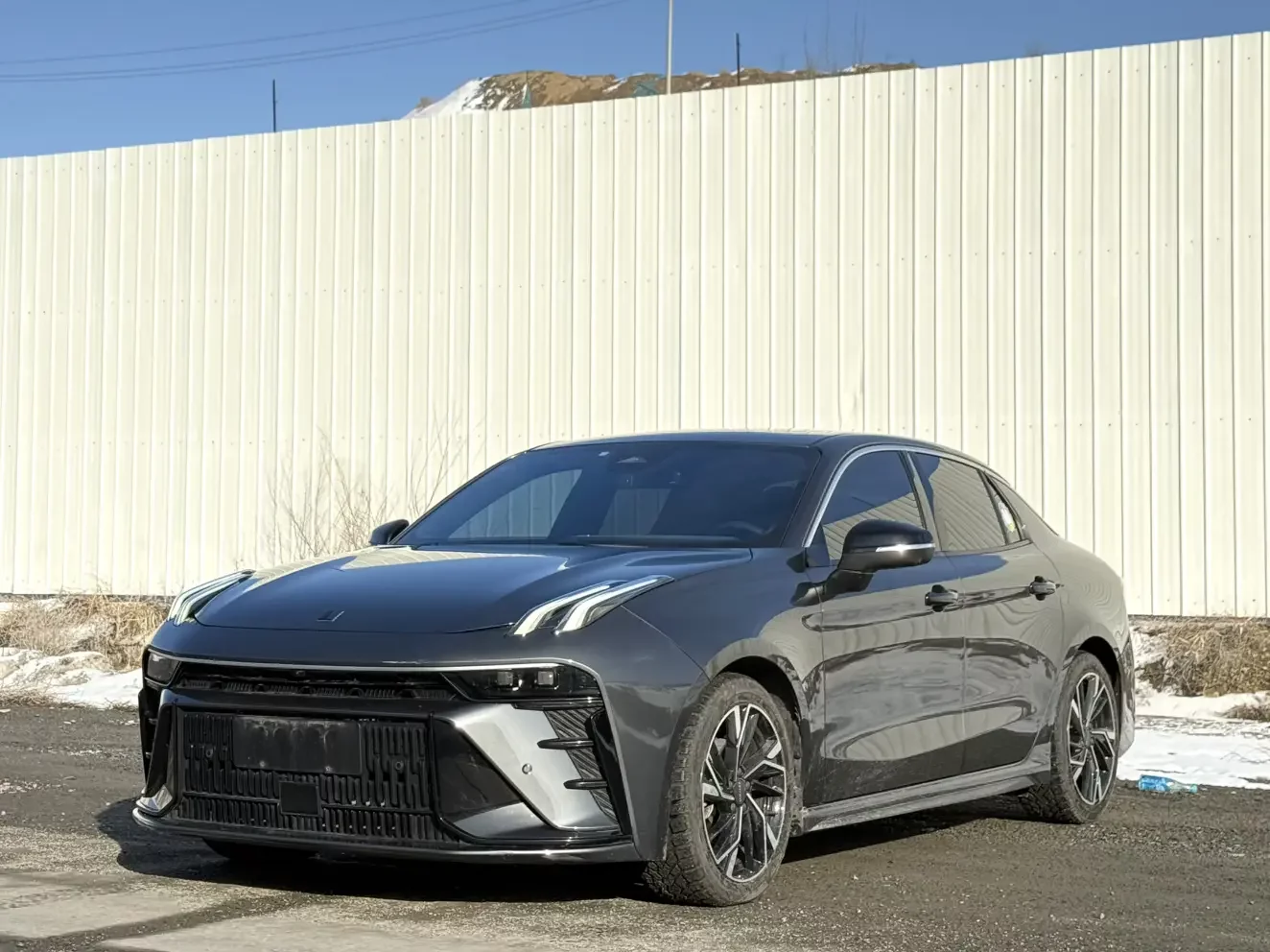 Lynk & Co 03