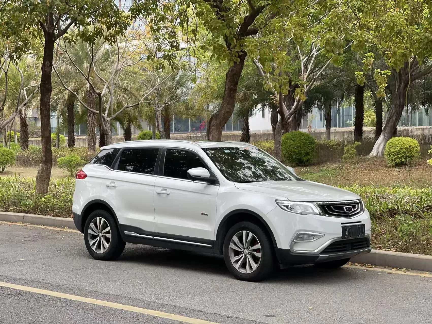 Geely Atlas