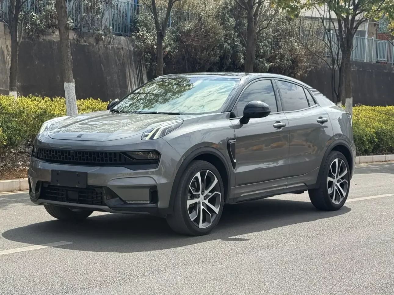 Lynk & Co 05