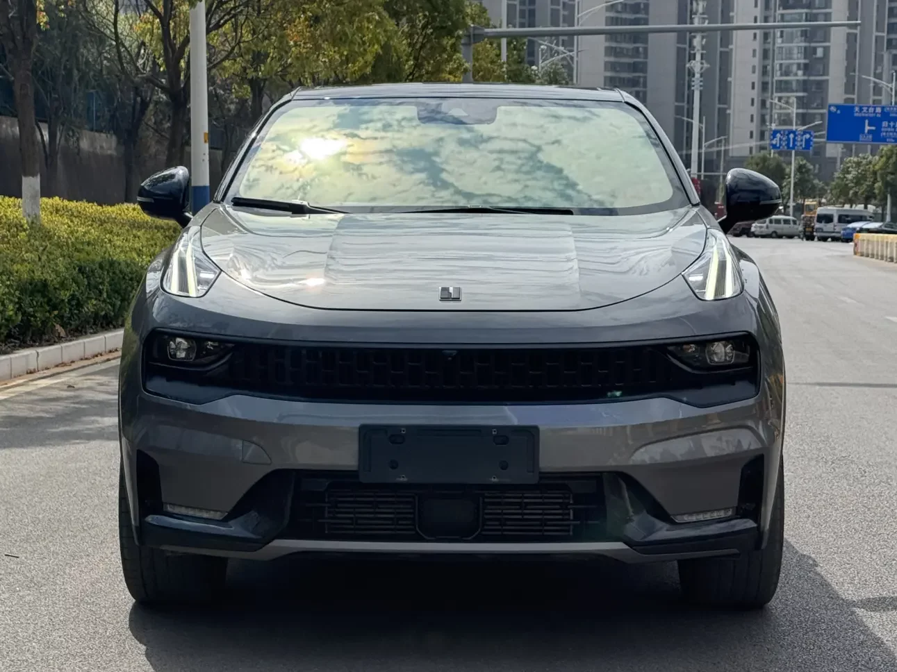 Lynk & Co 05