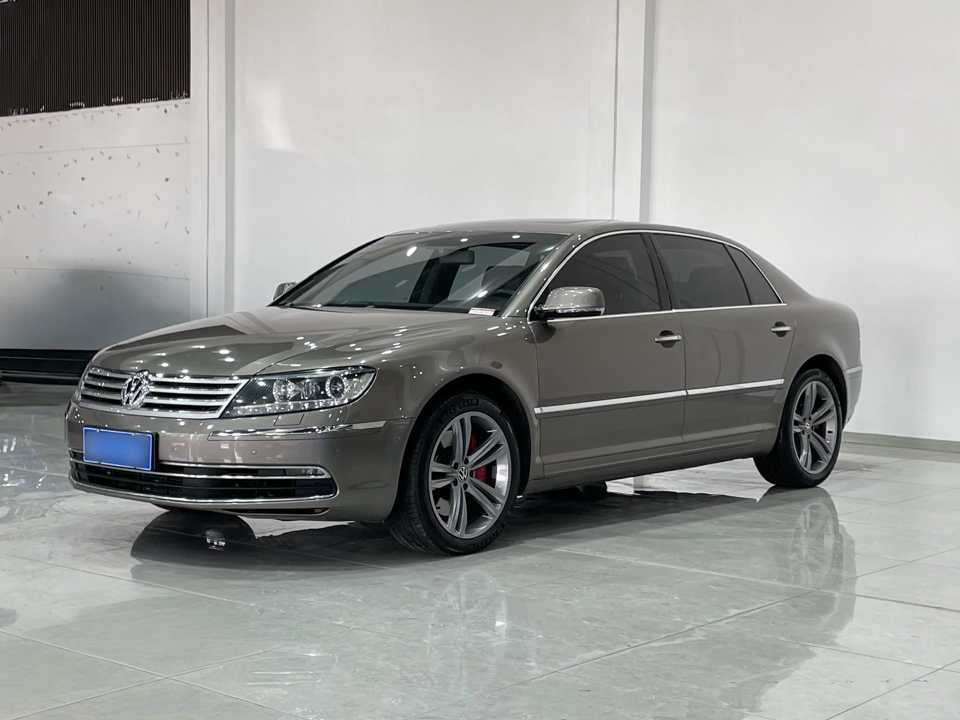 Volkswagen Phaeton / Phideon