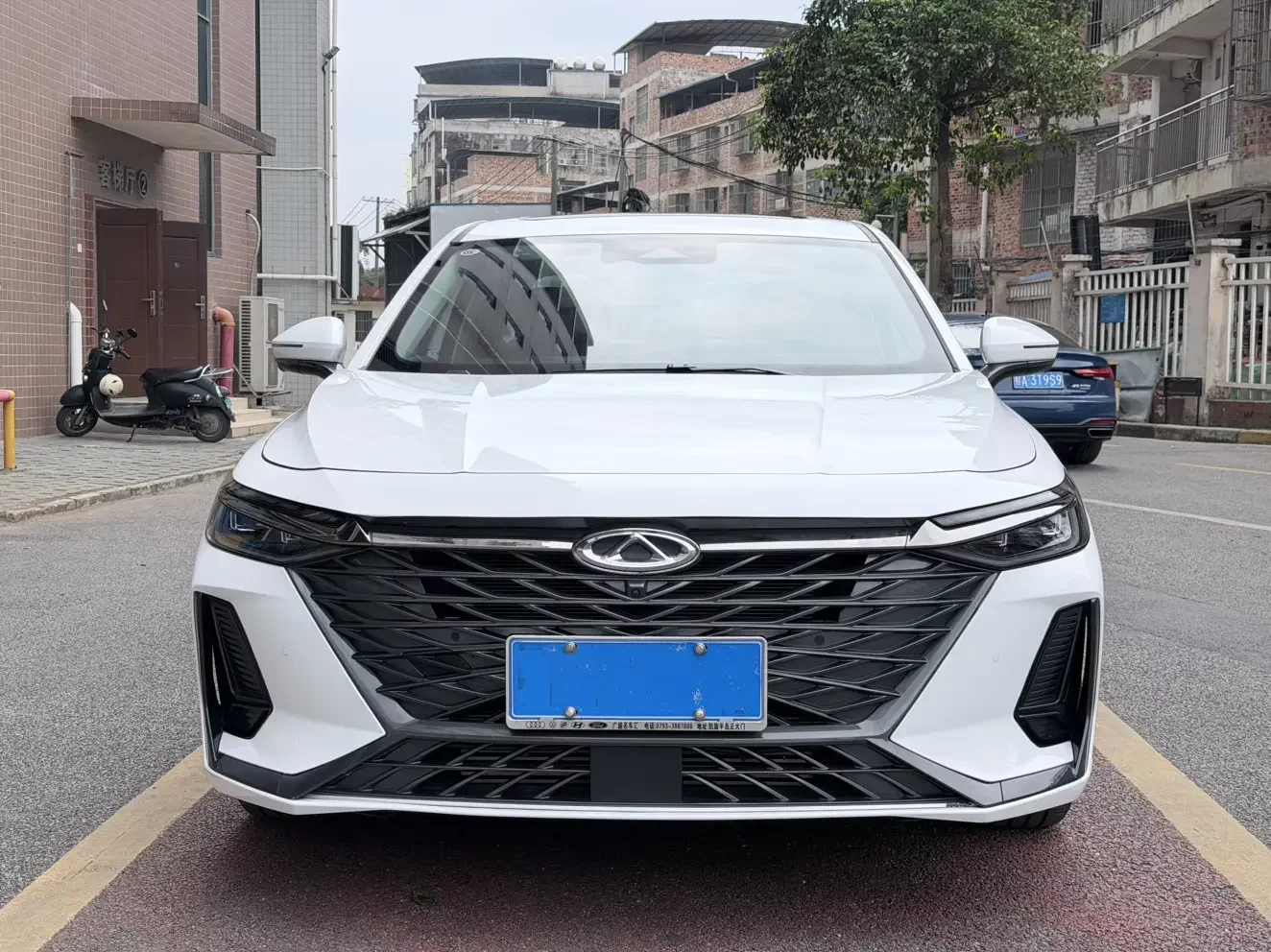 Chery Arrizo 8