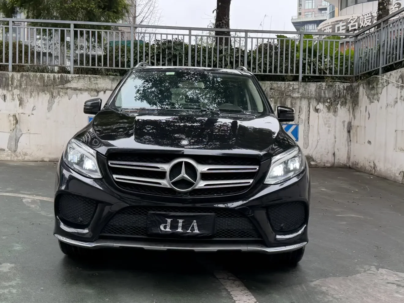 Mercedes-Benz GLE (Imported)