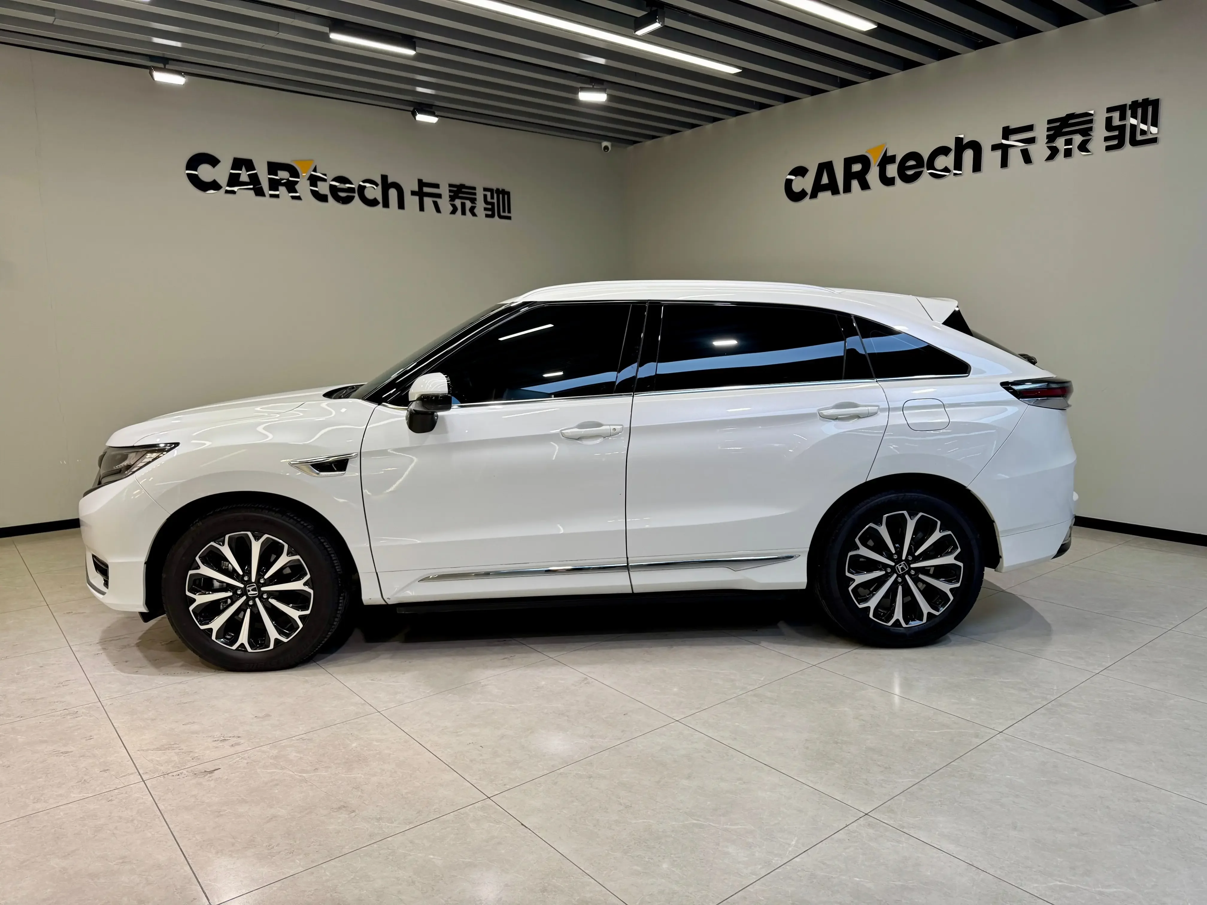 Honda UR-V
