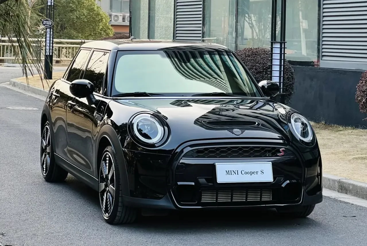 MINI 