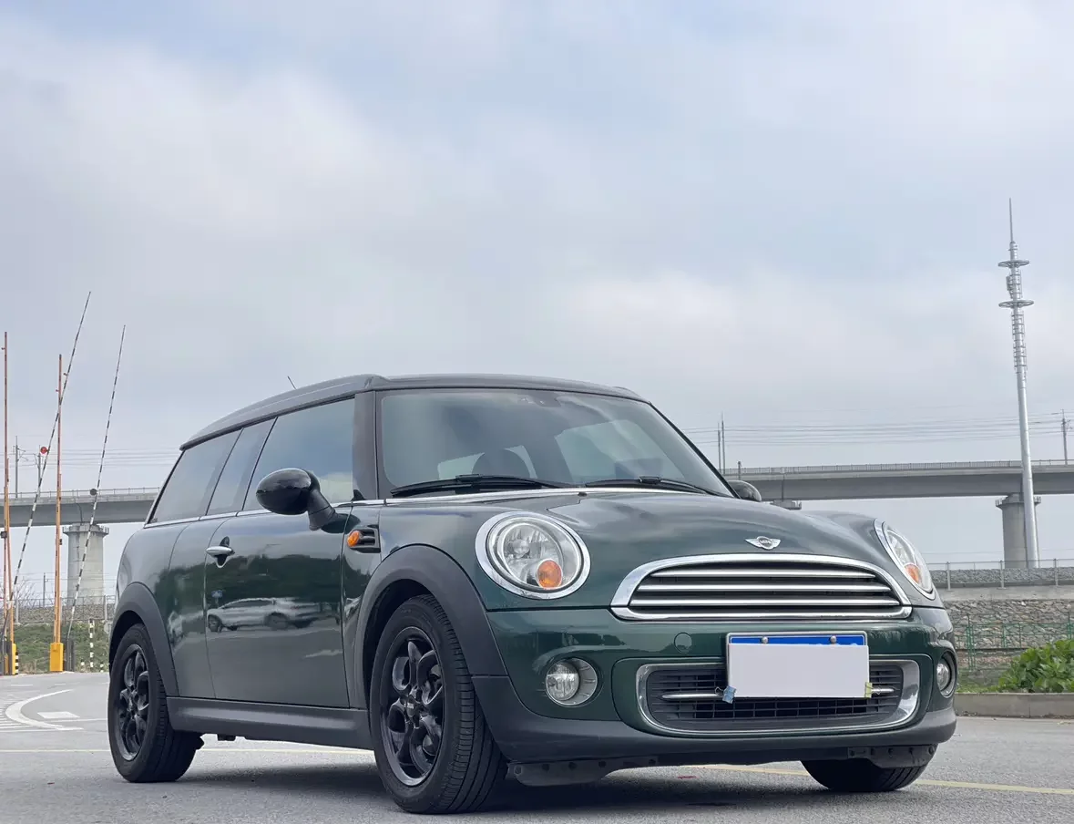 MINI CLUBMAN