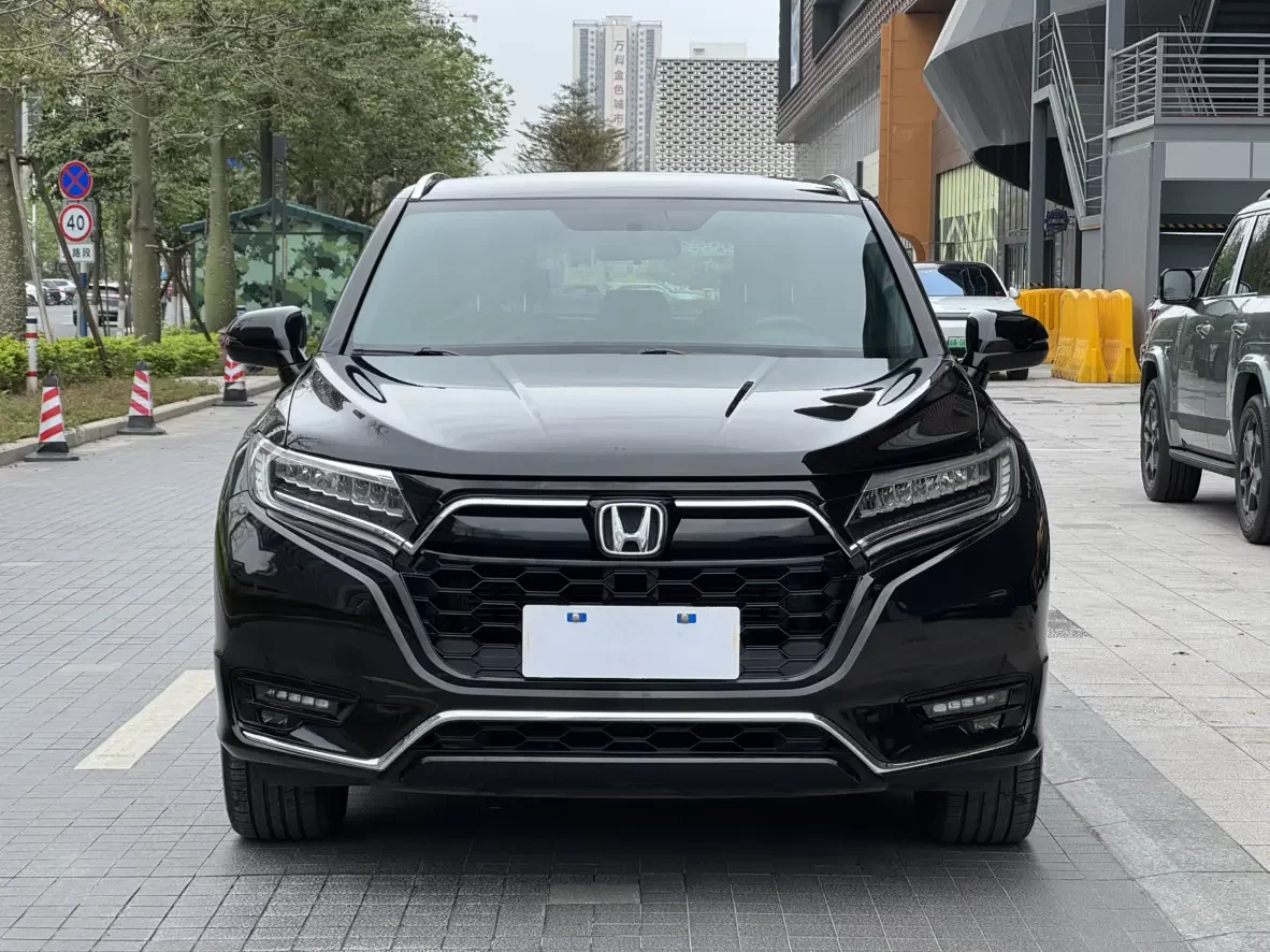 Honda UR-V
