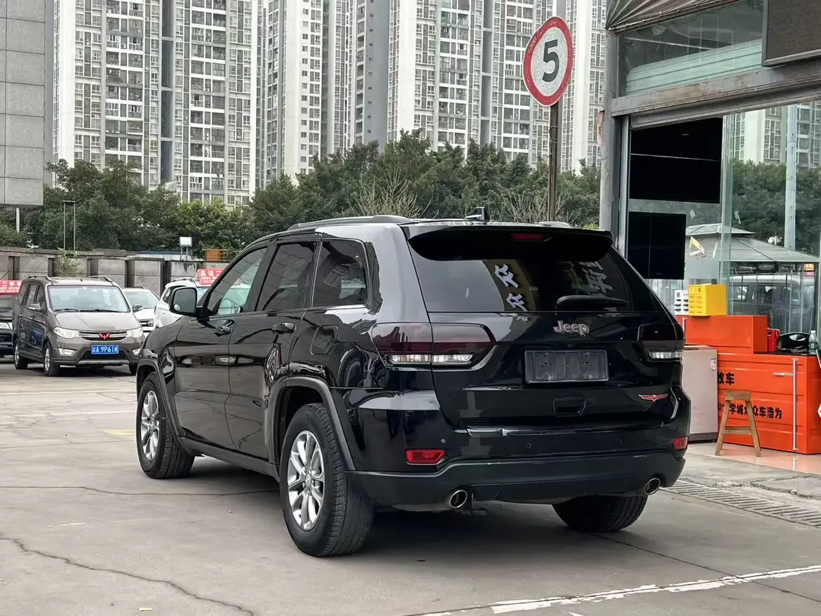 Jeep Grand Cherokee
