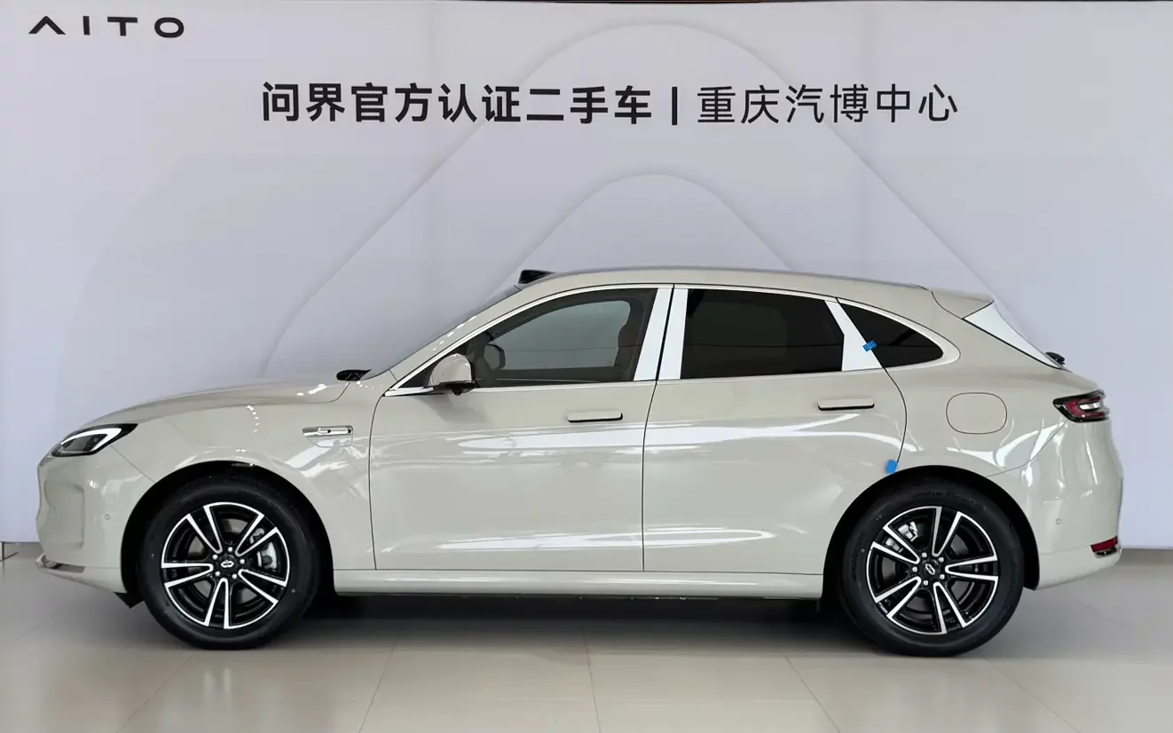 AITO M5