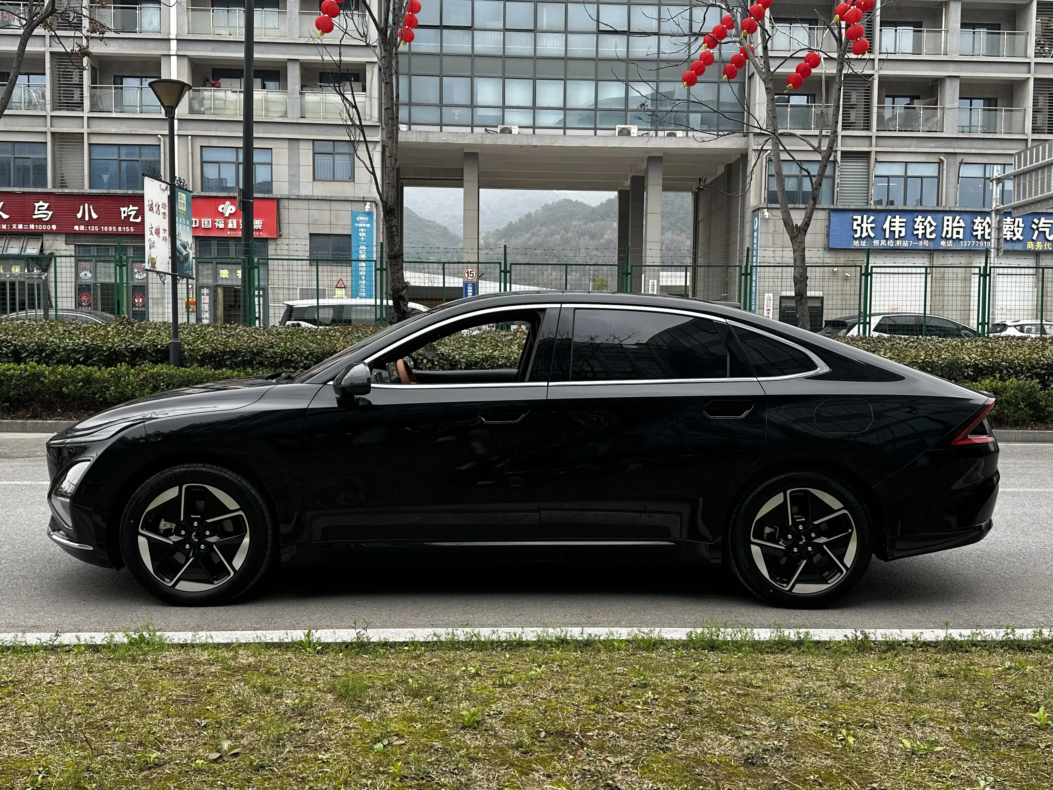 Wuling Starlight EV