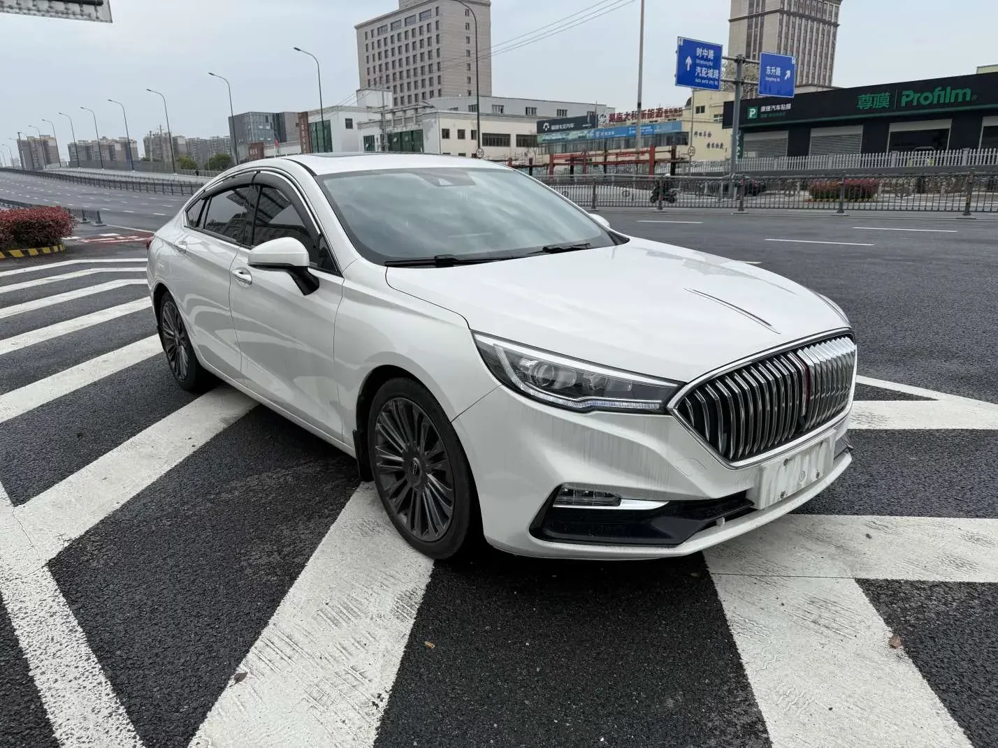 Hongqi H5 classic