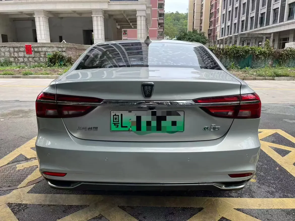 Roewe ei6