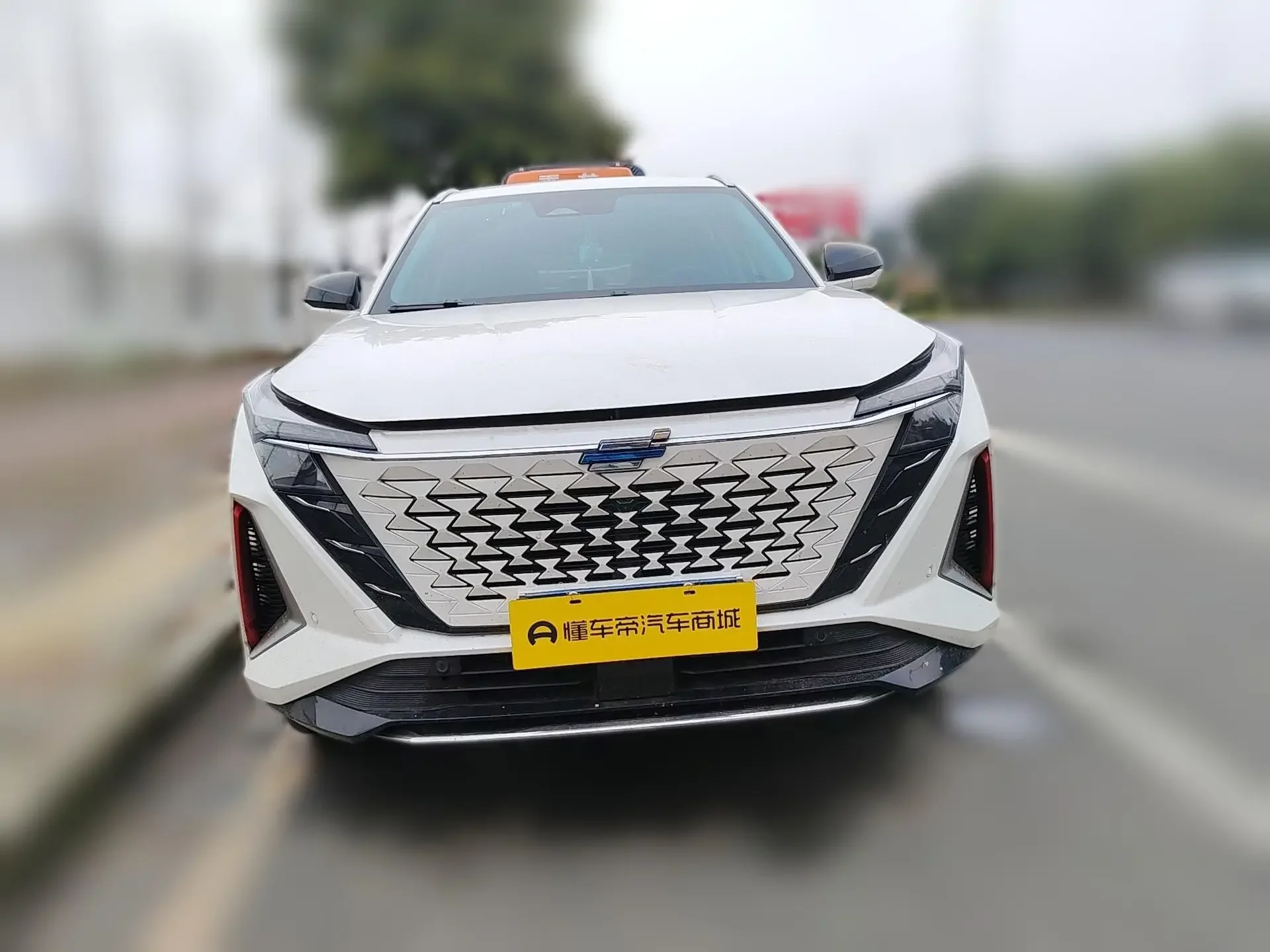Oshan Changan Auchan Z6