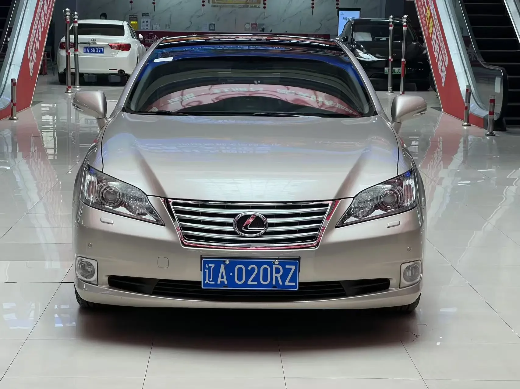 Lexus ES