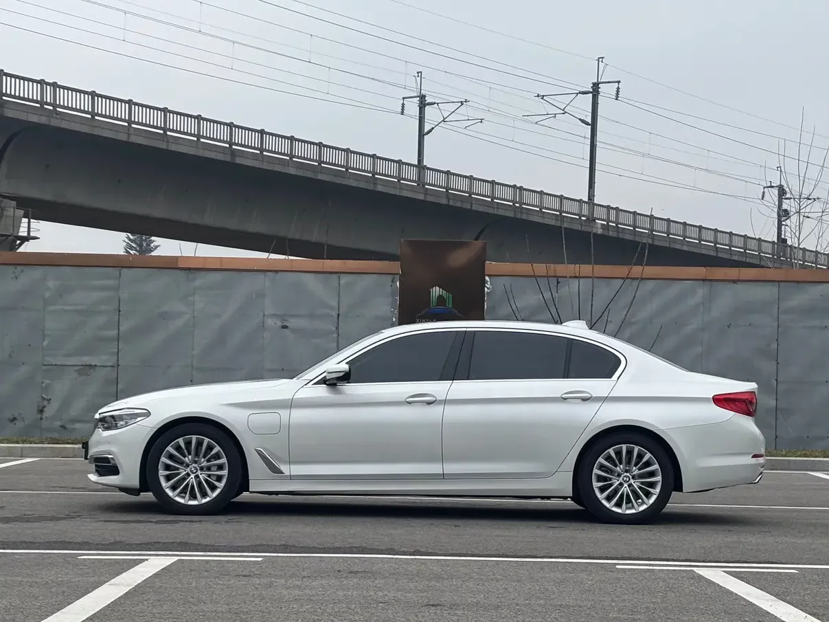 BMW 5 Series PHEV