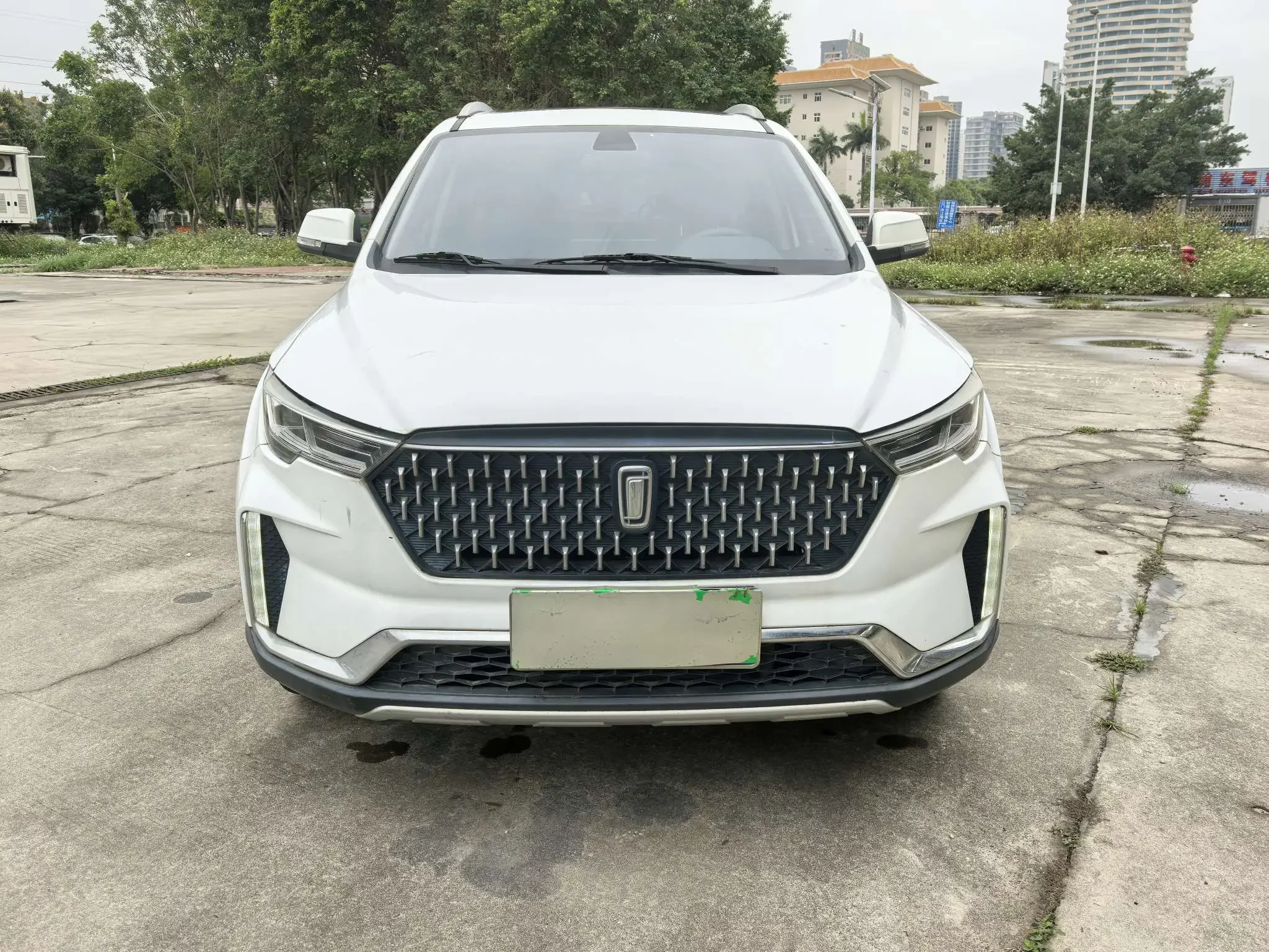 FAW Bestune T33