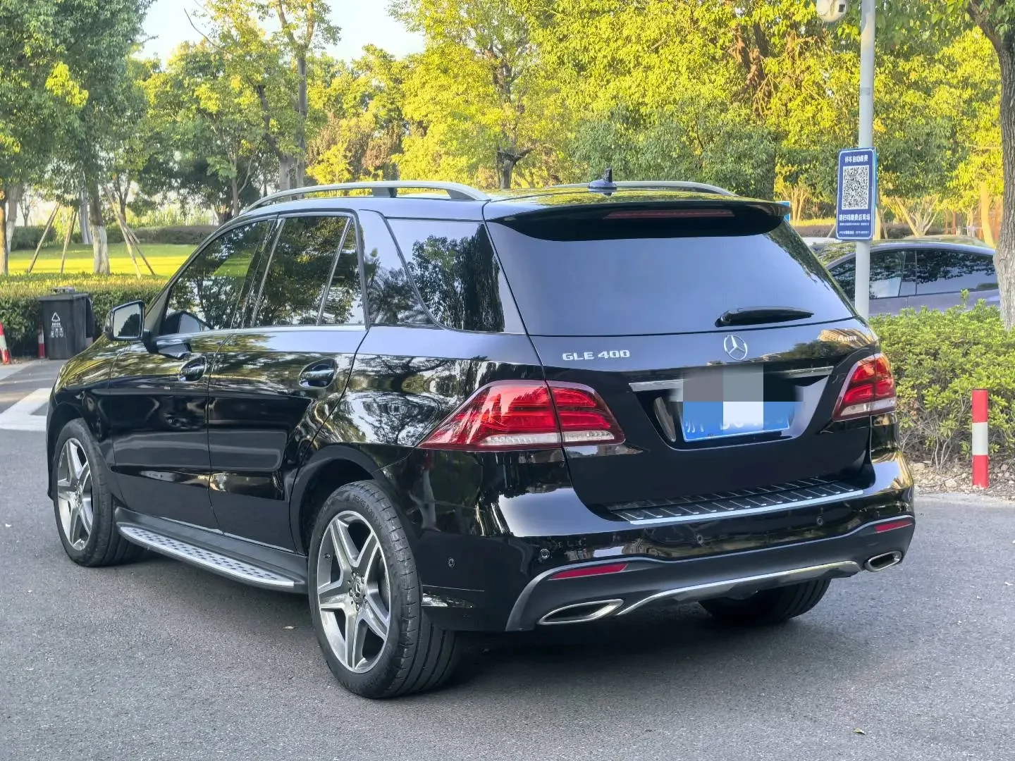 Mercedes-Benz GLE (Imported)