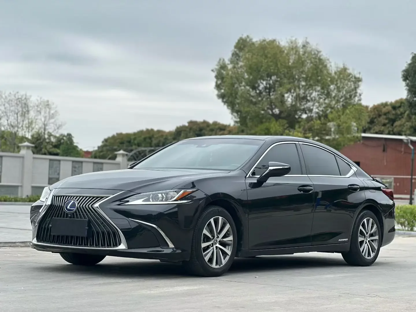 Lexus ES