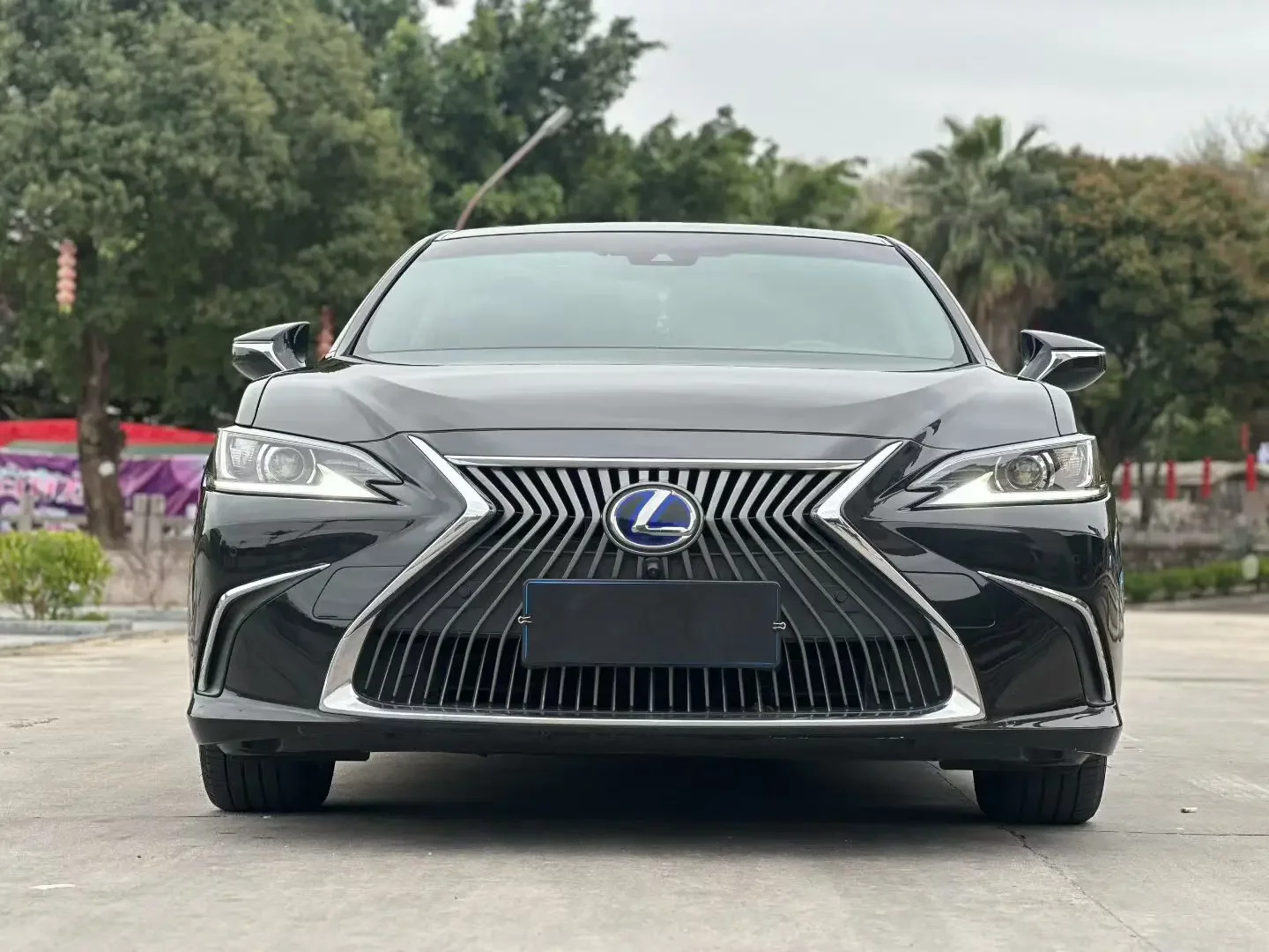 Lexus ES