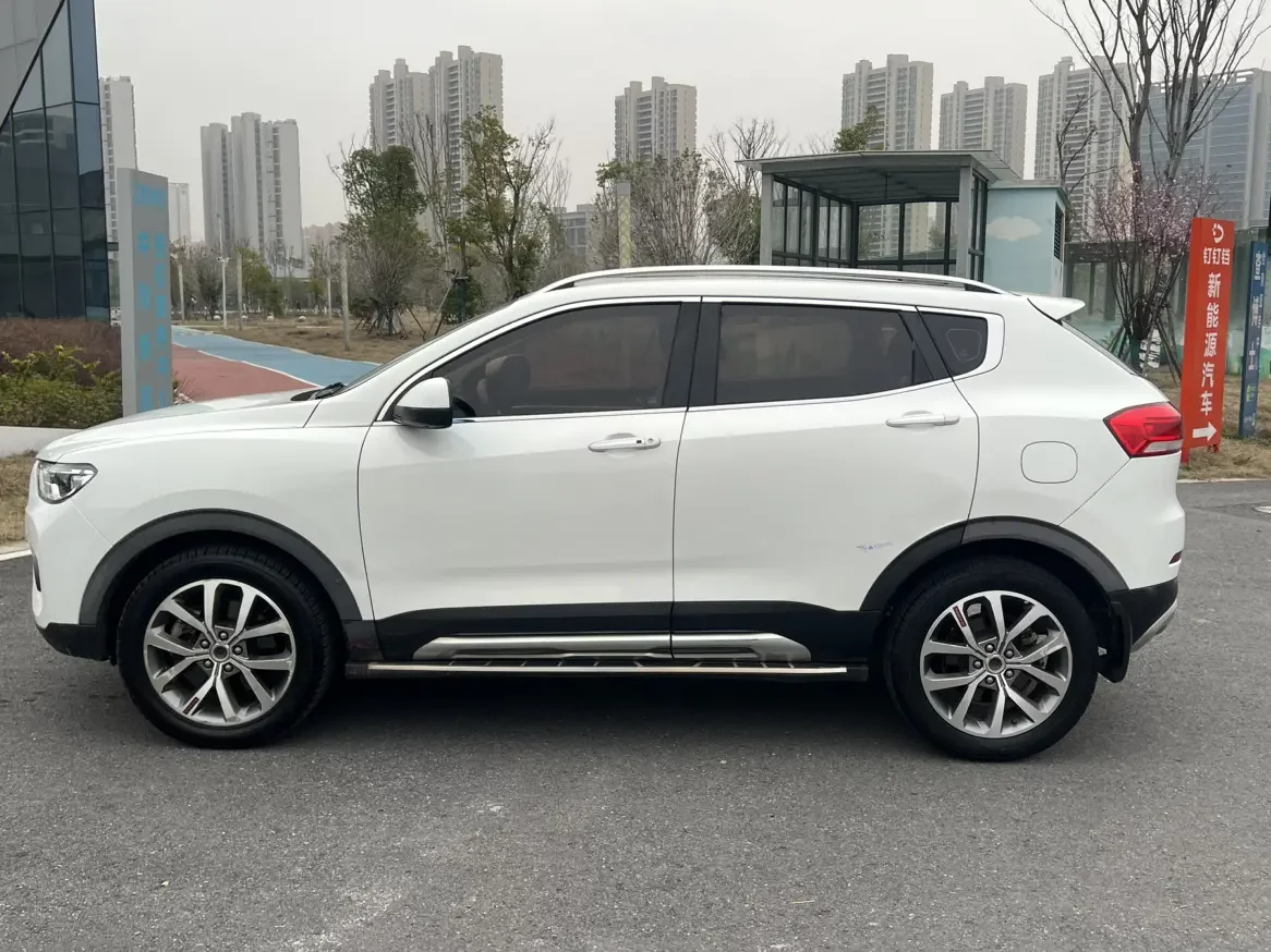 Haval H2s