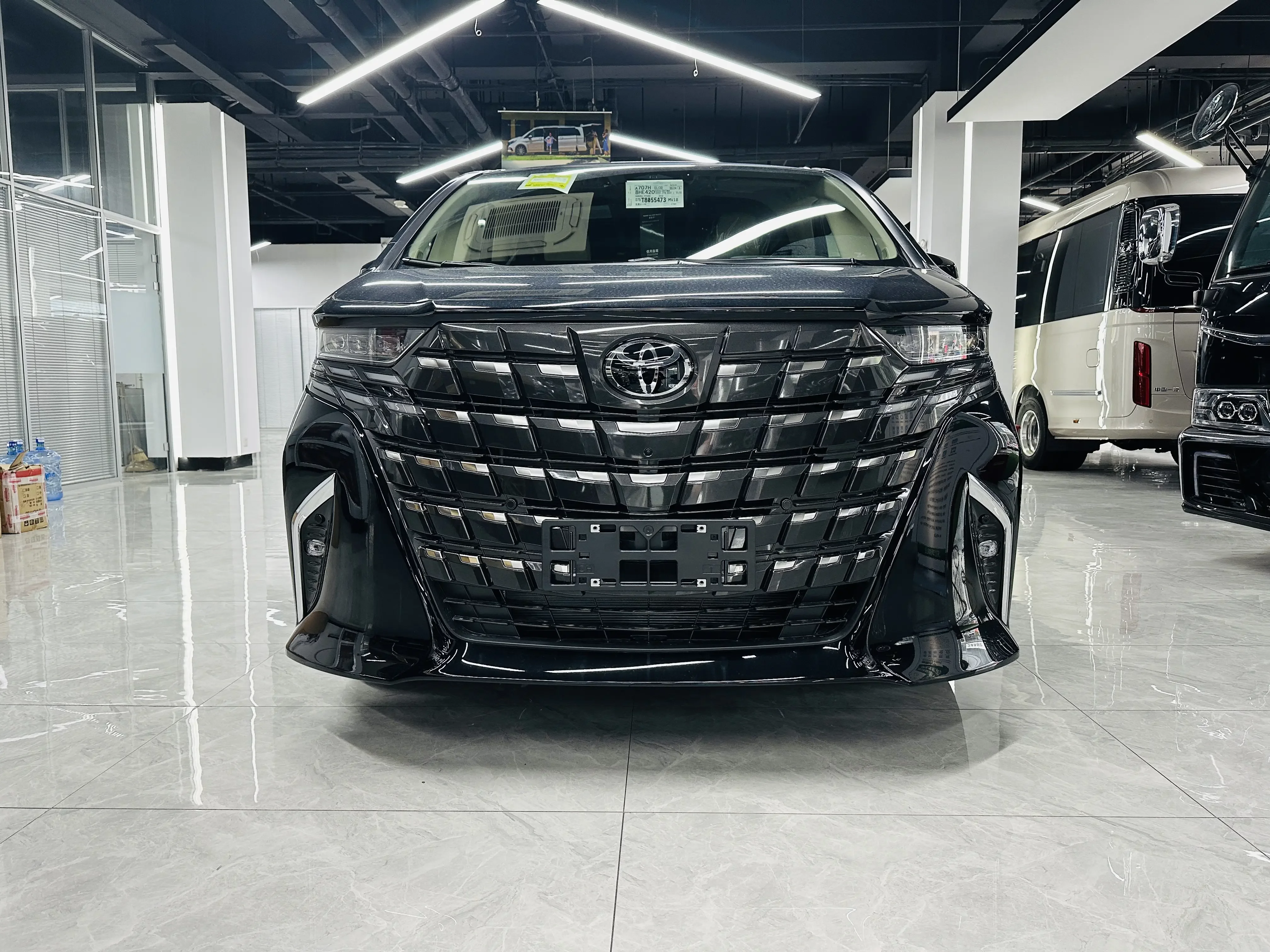 Toyota Crown Wellfire