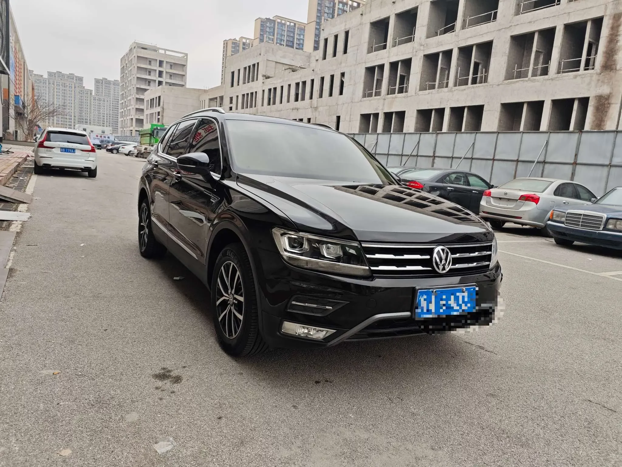 Volkswagen Tiguan L