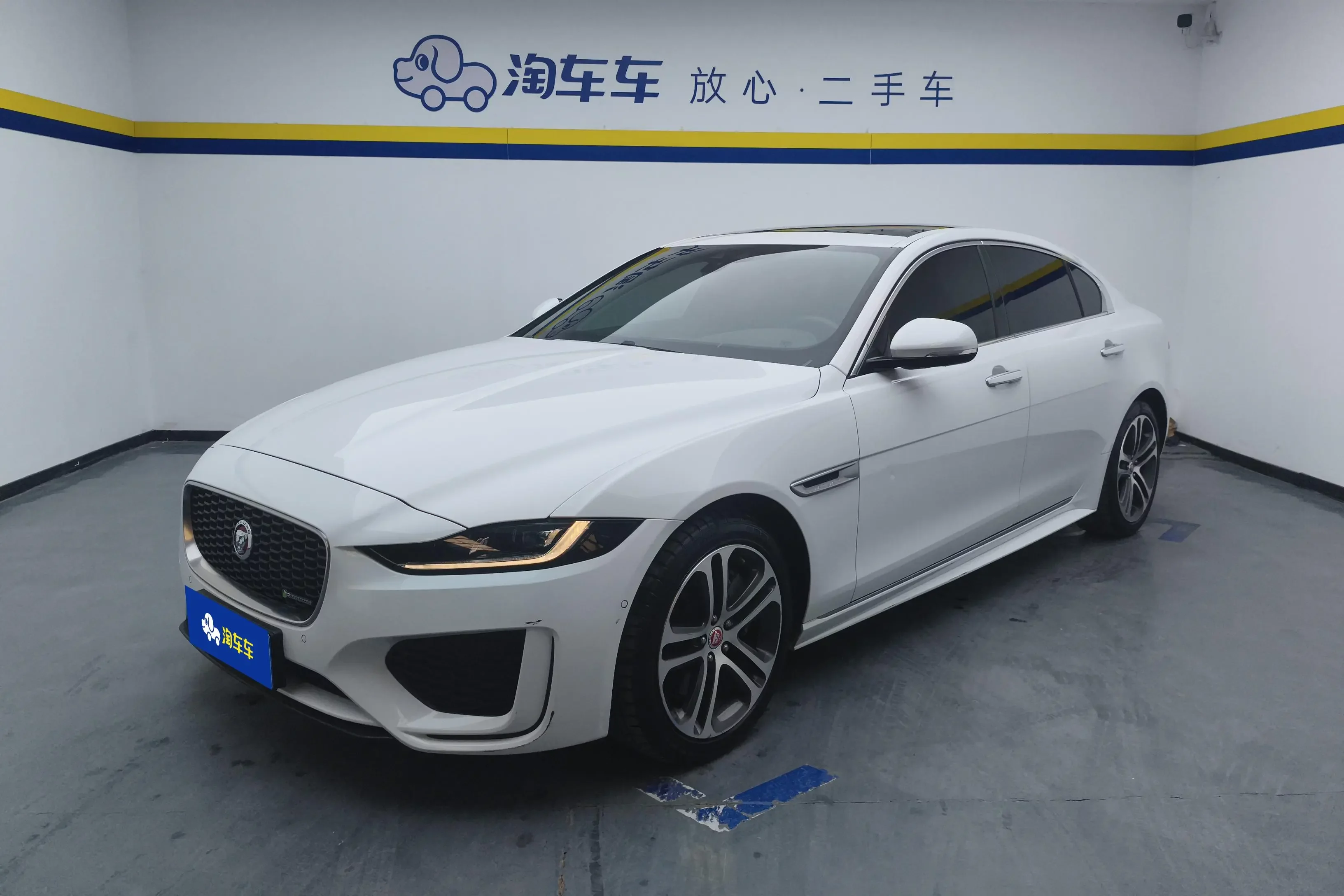 Jaguar XEL