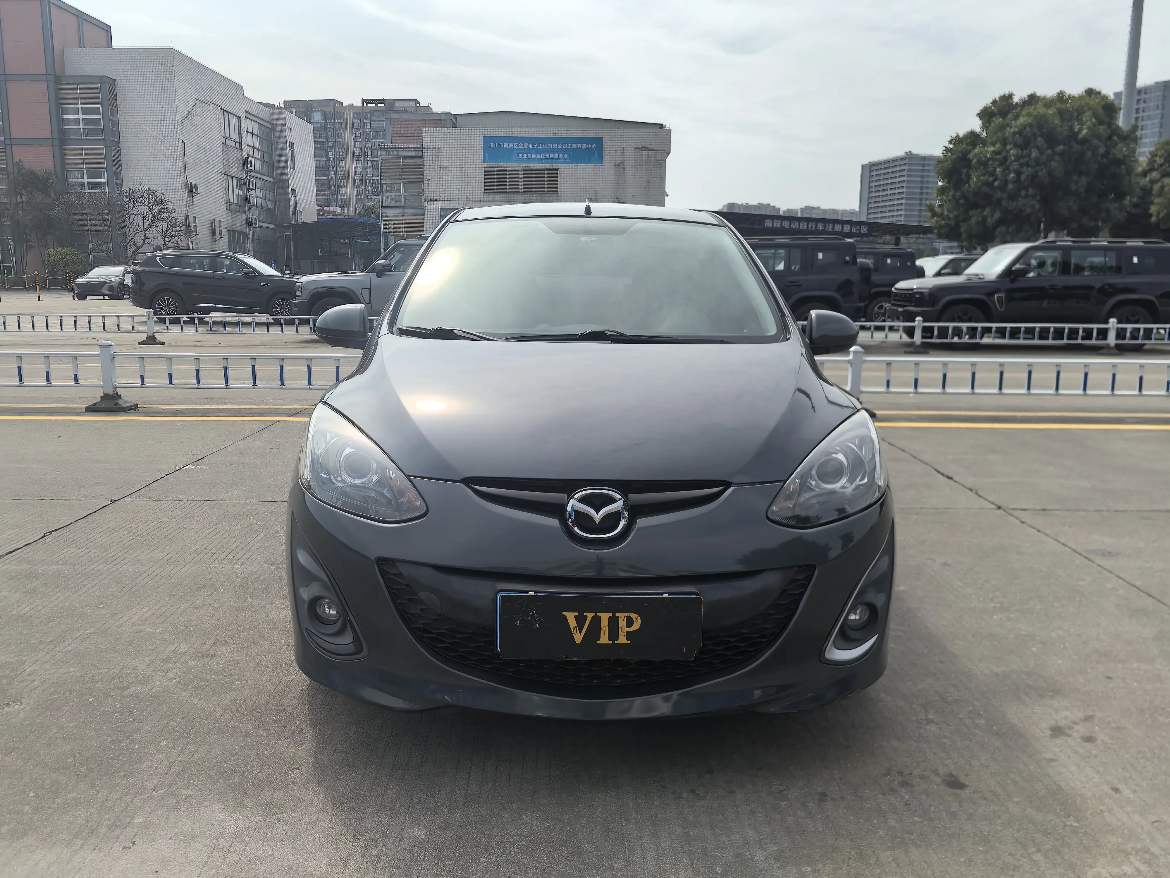 Mazda 2