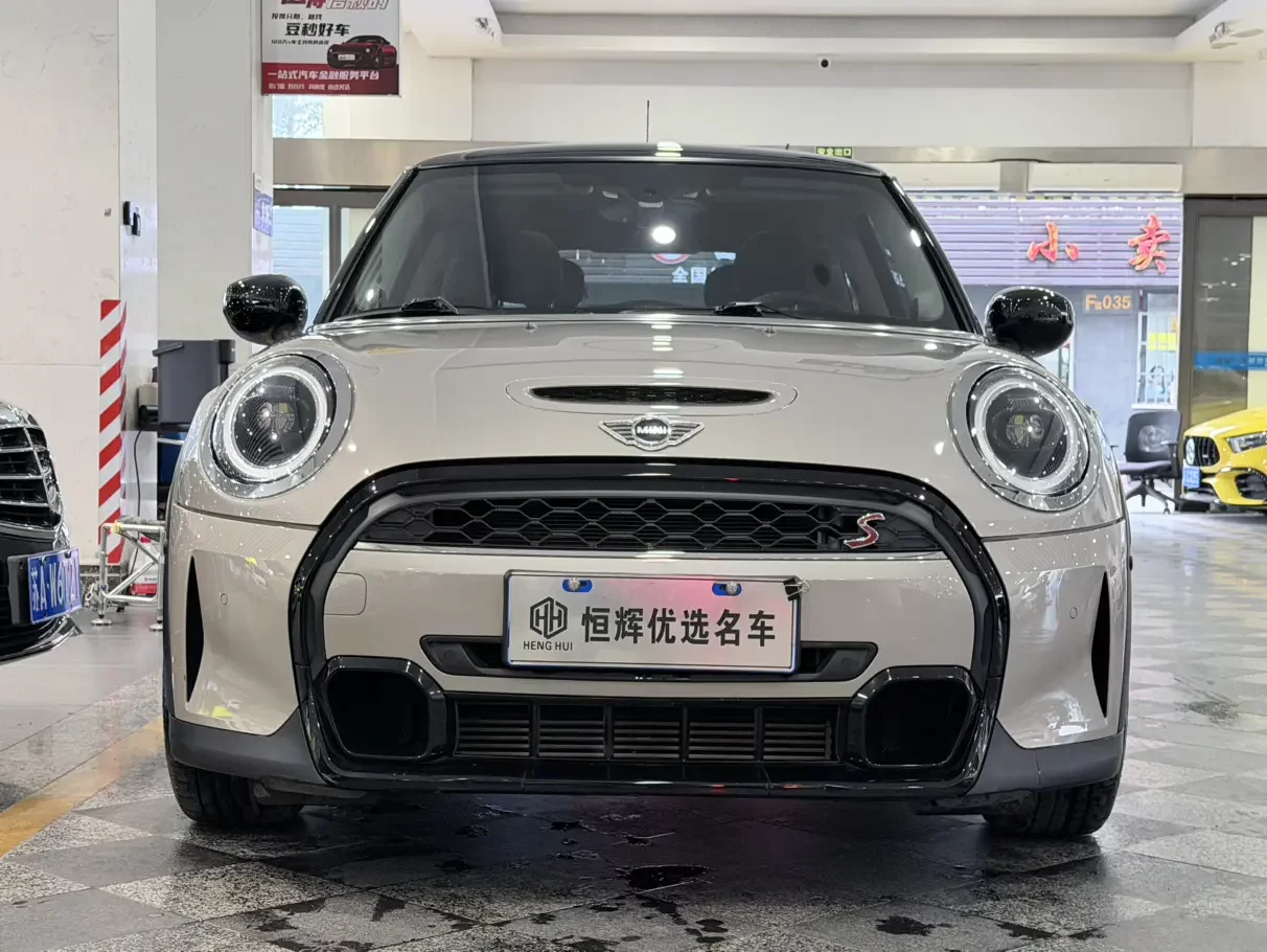 MINI 
