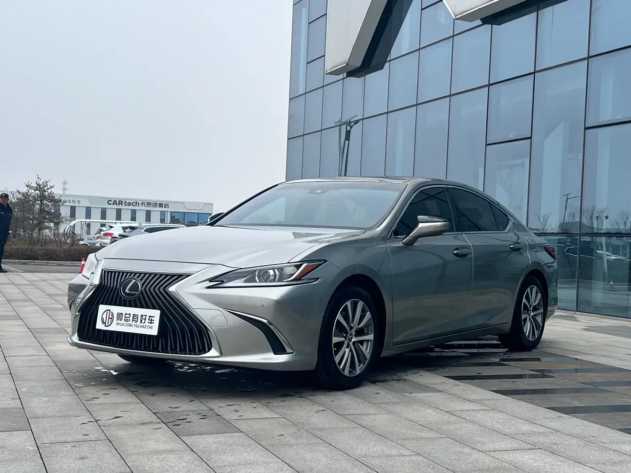 Lexus ES  из Китая