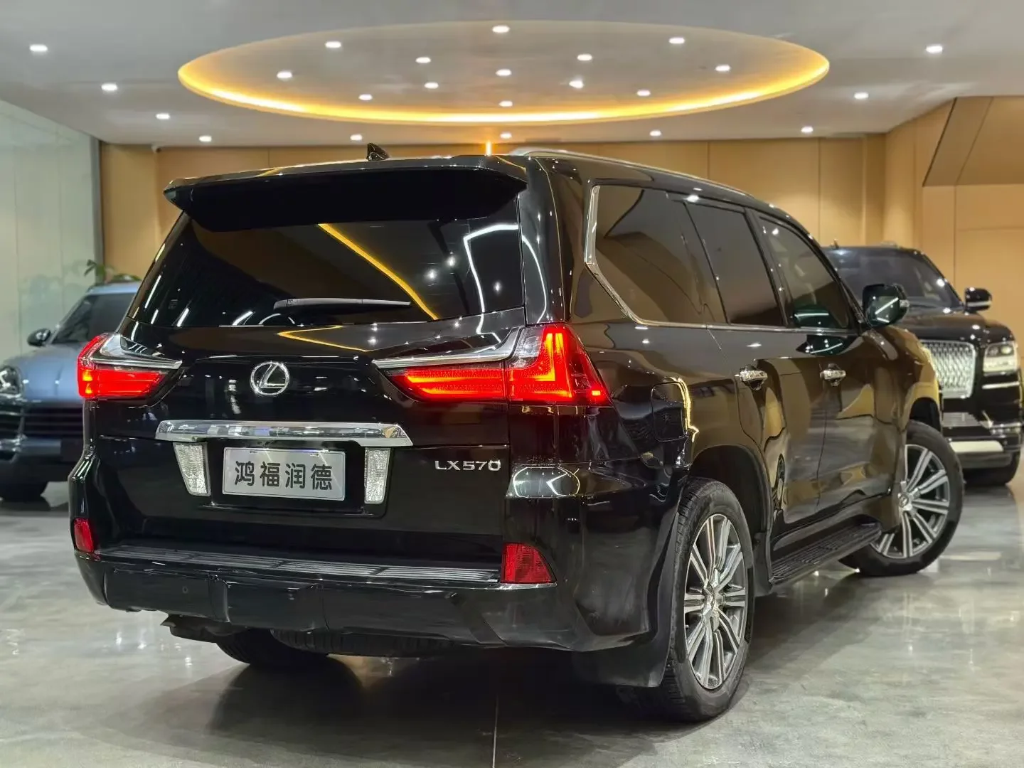 Lexus LX