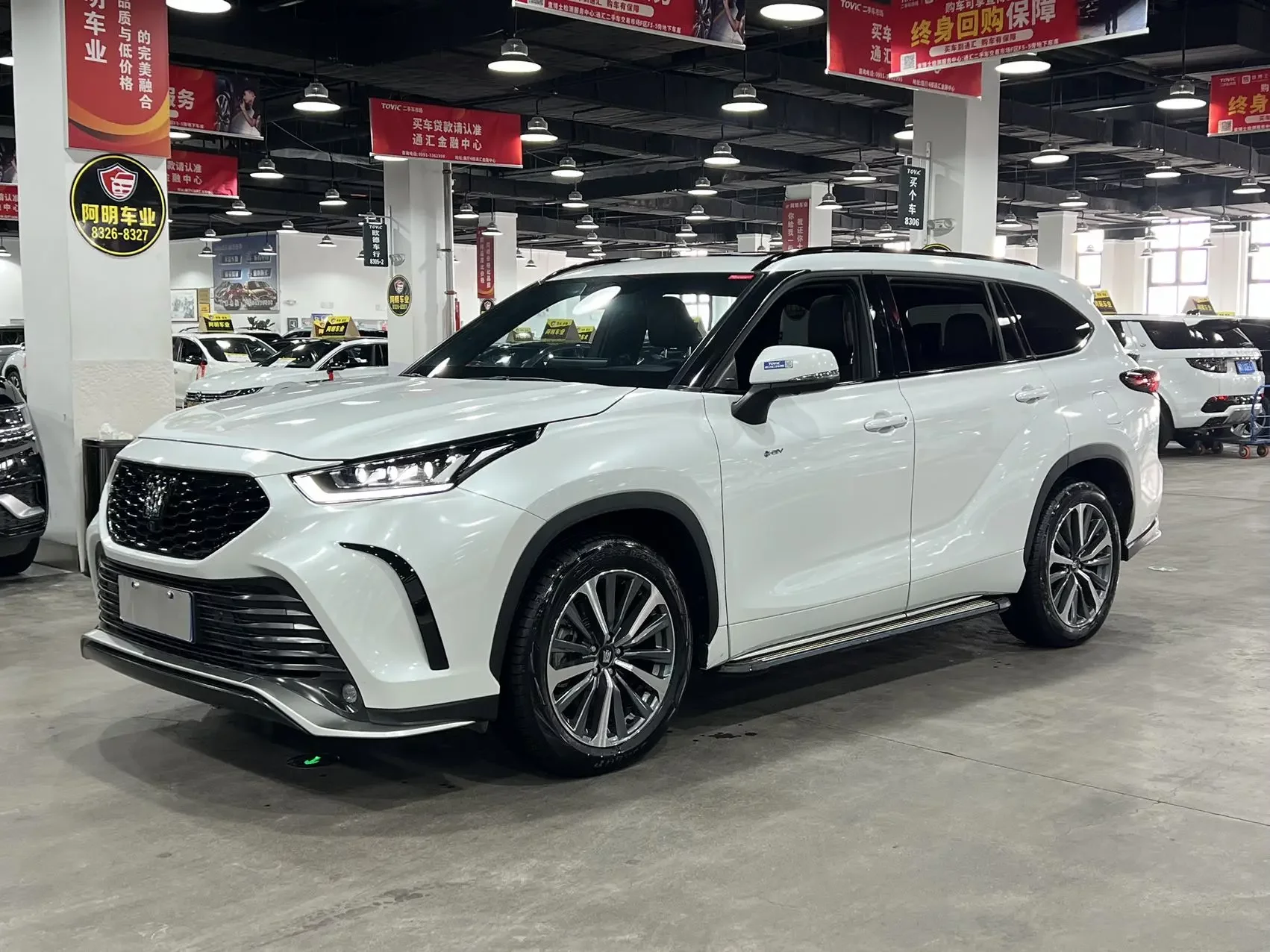 Toyota Crown Kluger