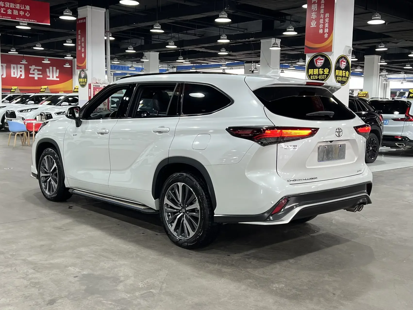 Toyota Crown Kluger