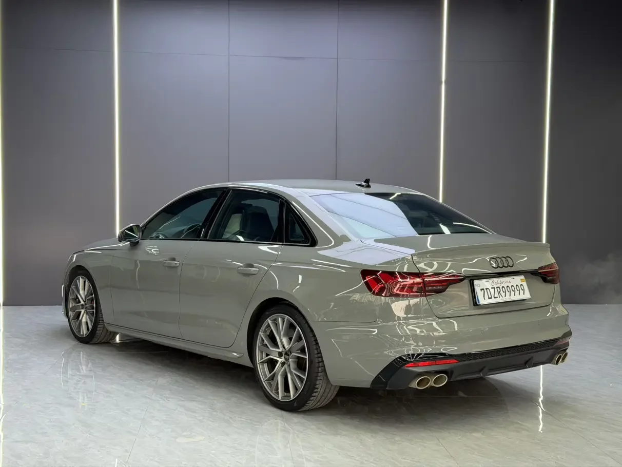 Audi S4