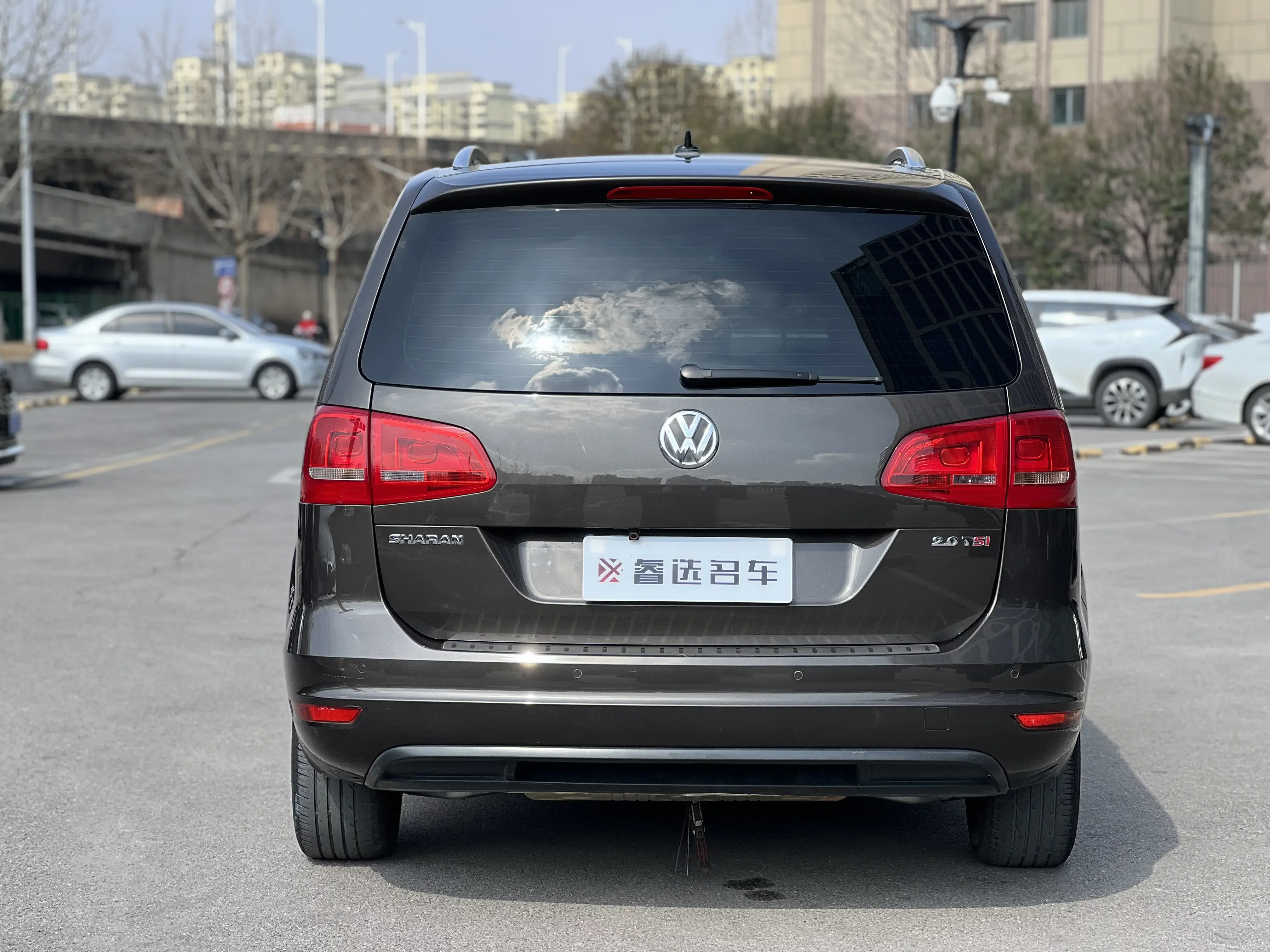 Volkswagen Sharon