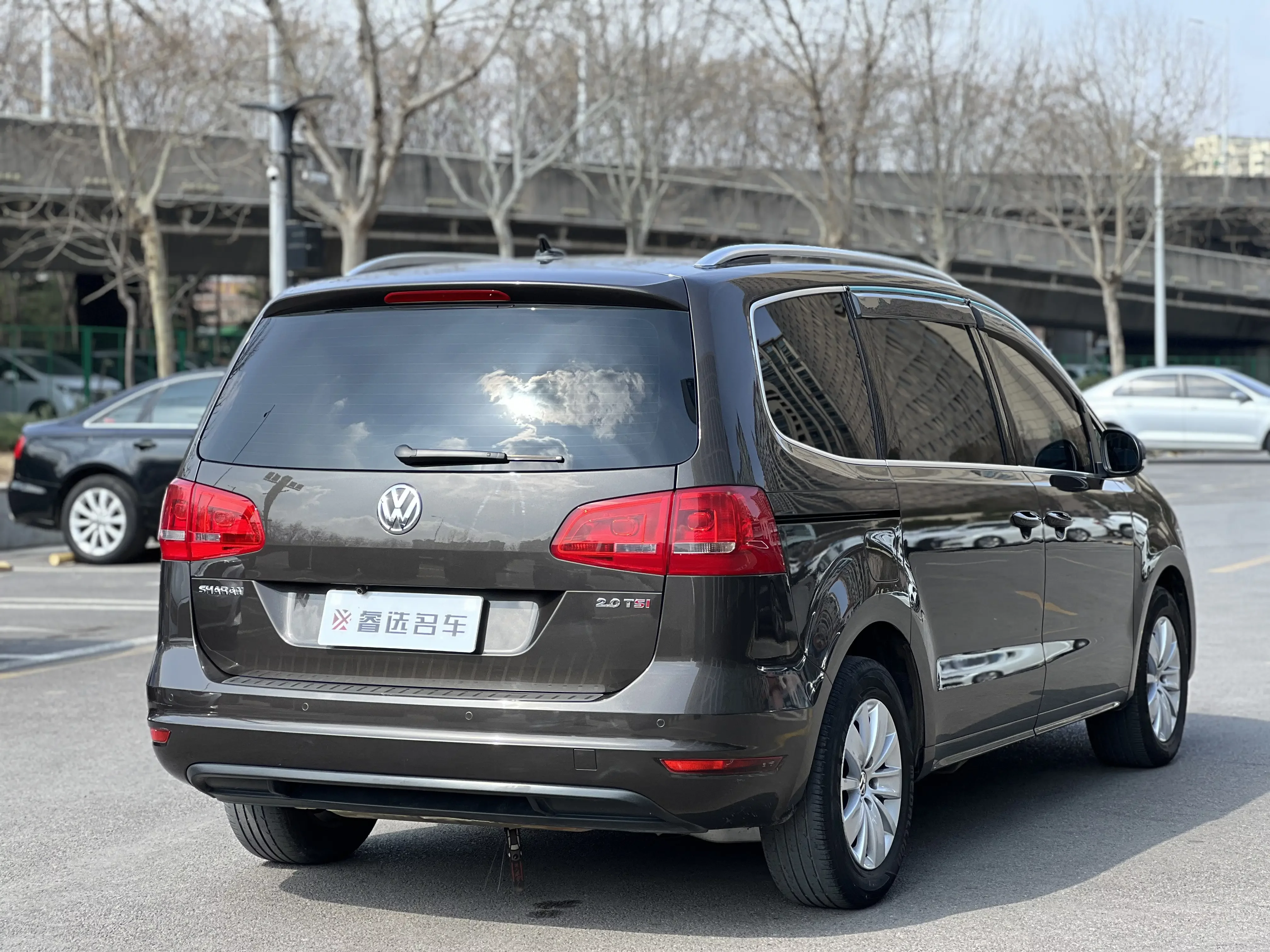 Volkswagen Sharon