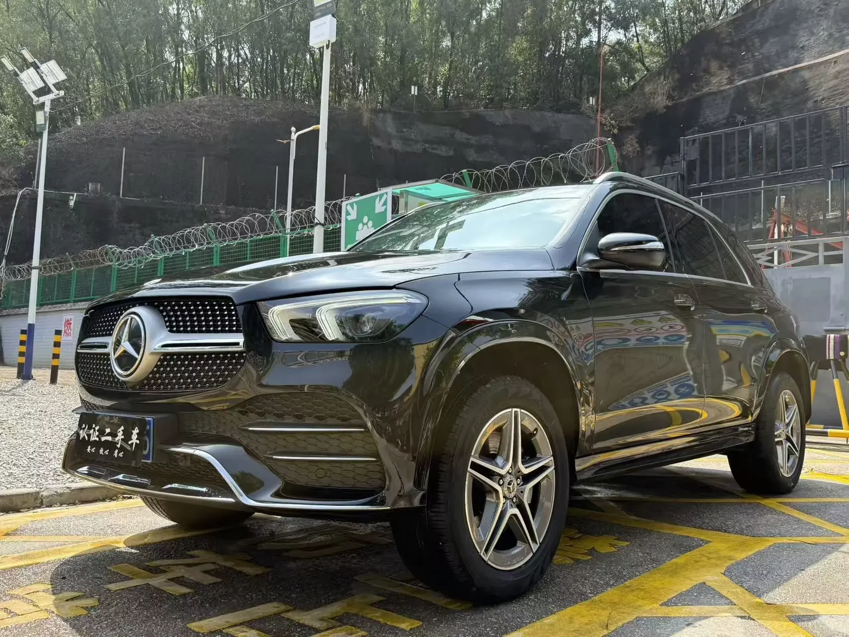 Mercedes-Benz GLE (Imported)