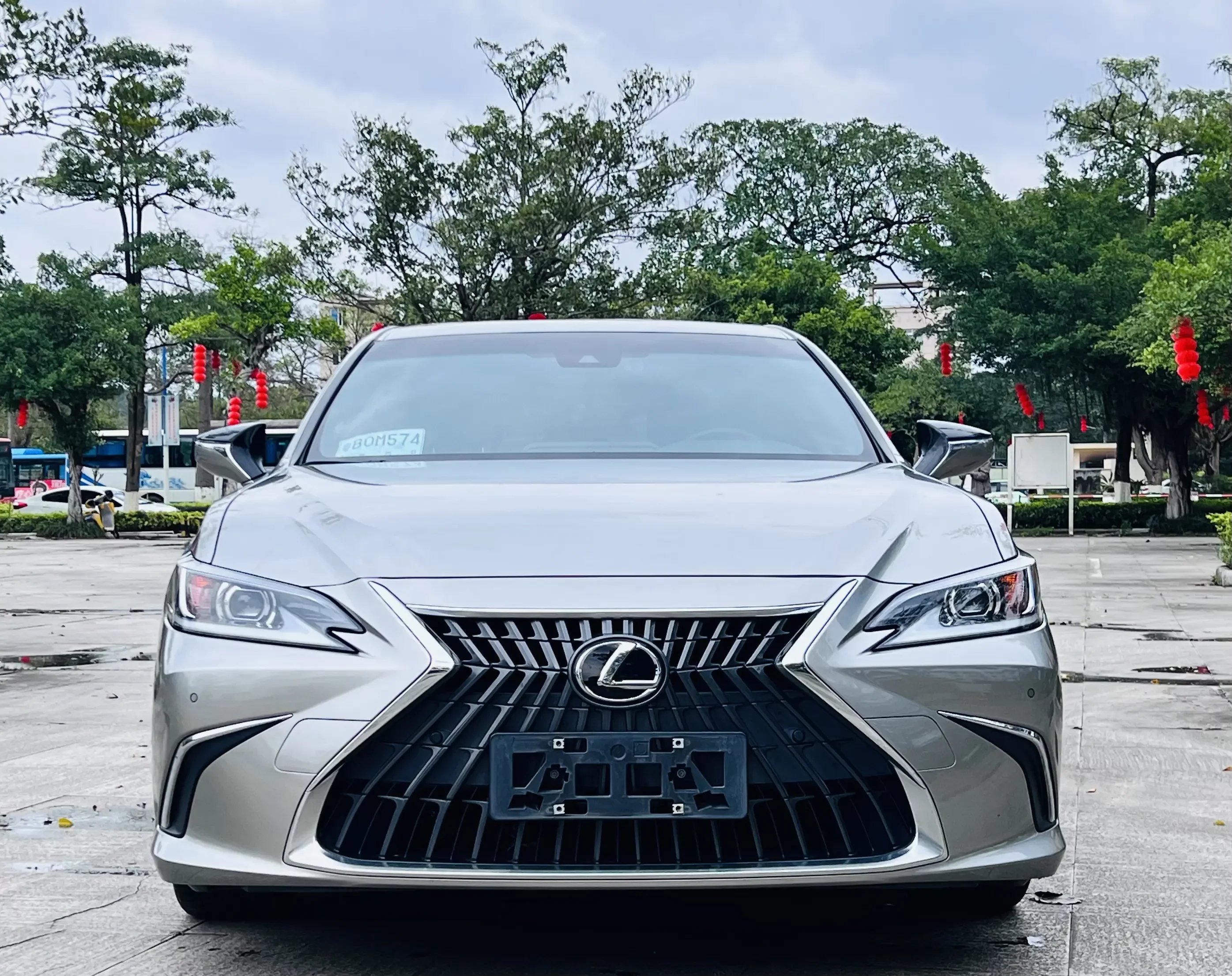 Lexus ES