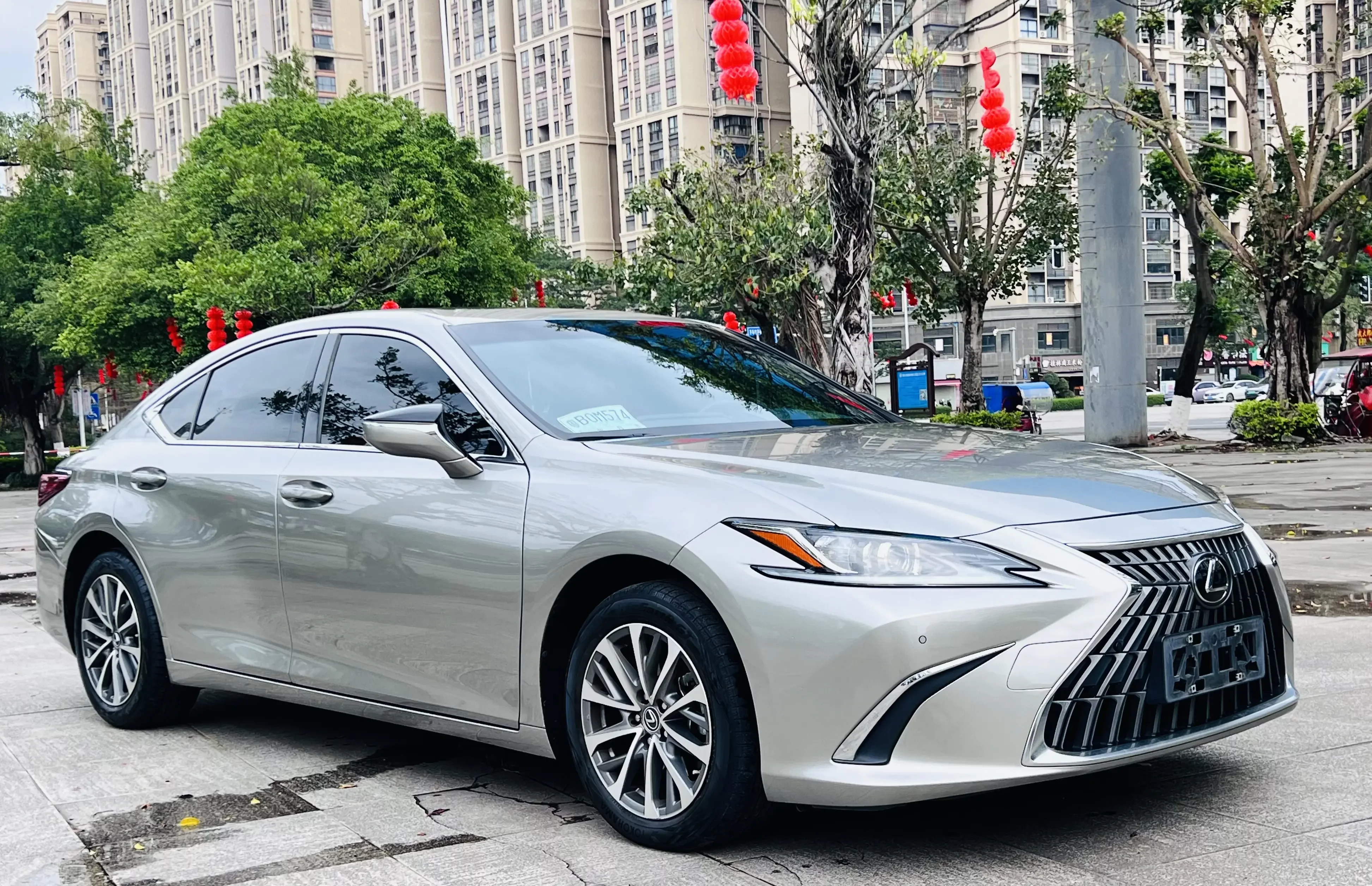 Lexus ES