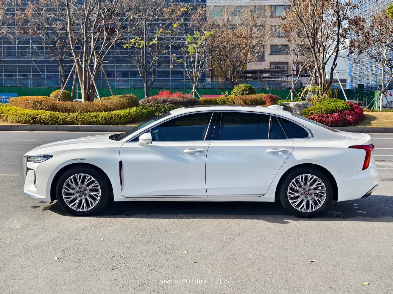 Hongqi H5
