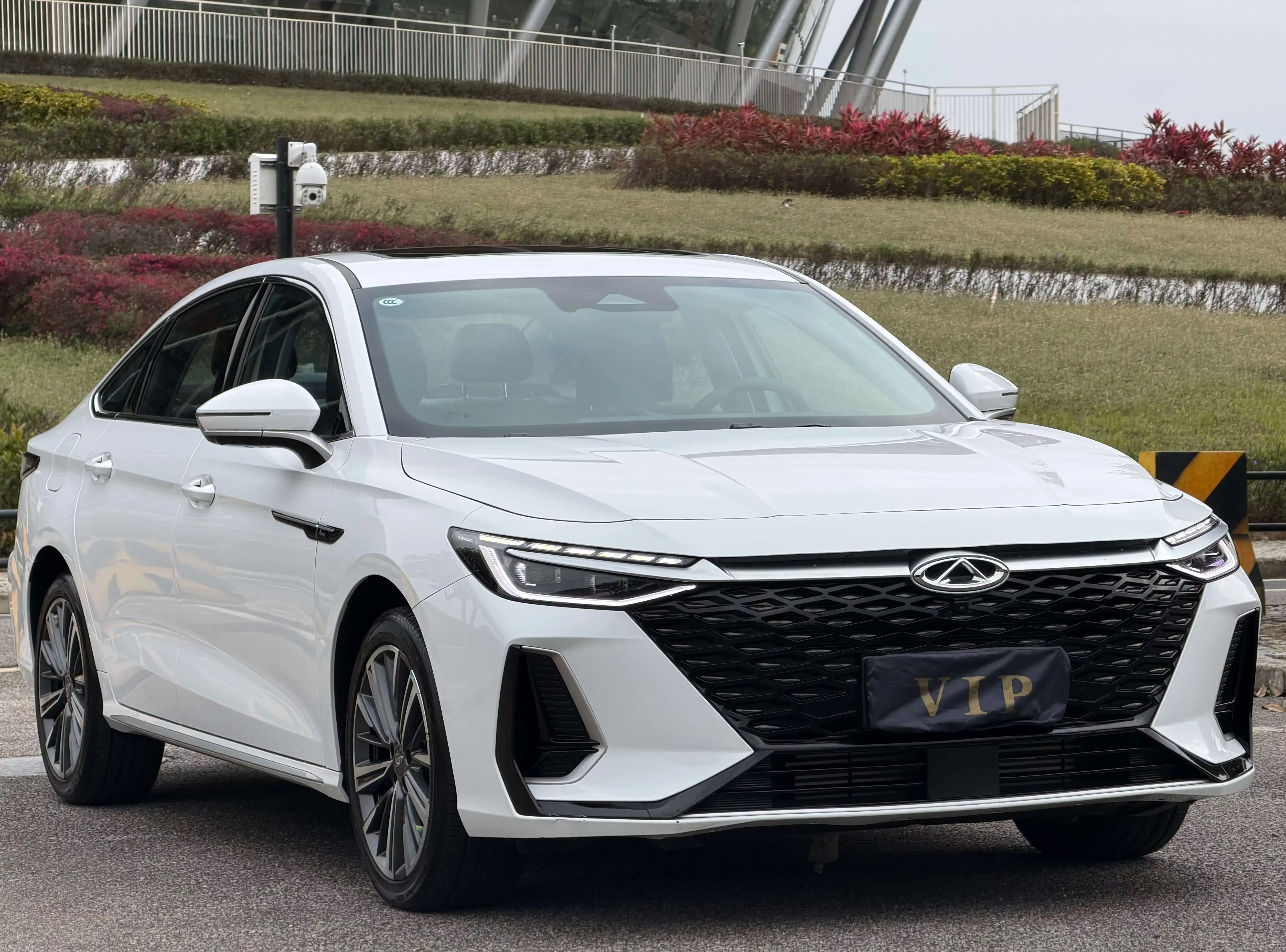 Chery Arrizo 8