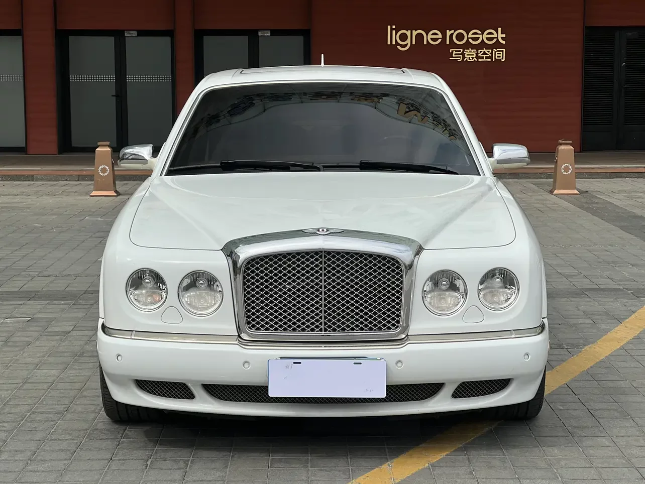 Bentley Elegant