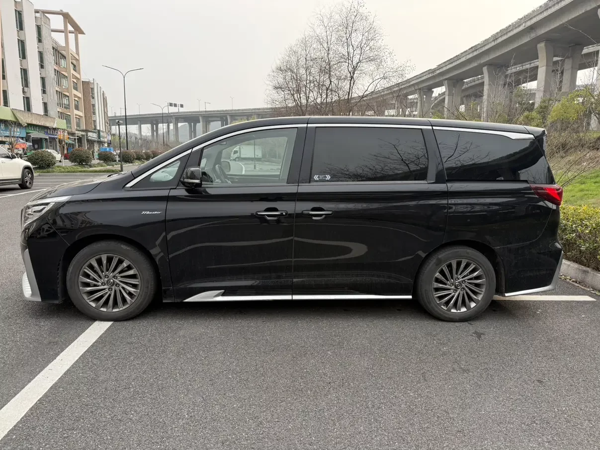 GAC Trumpchi M8