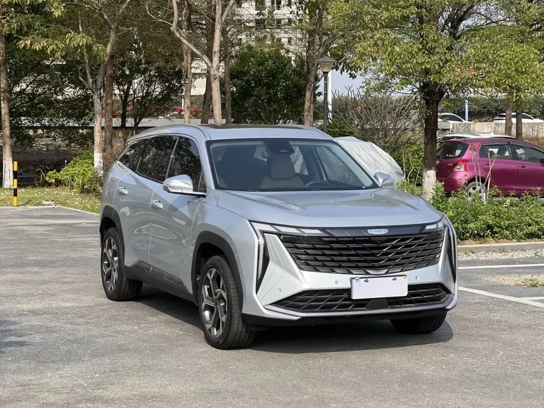 Geely Atlas L