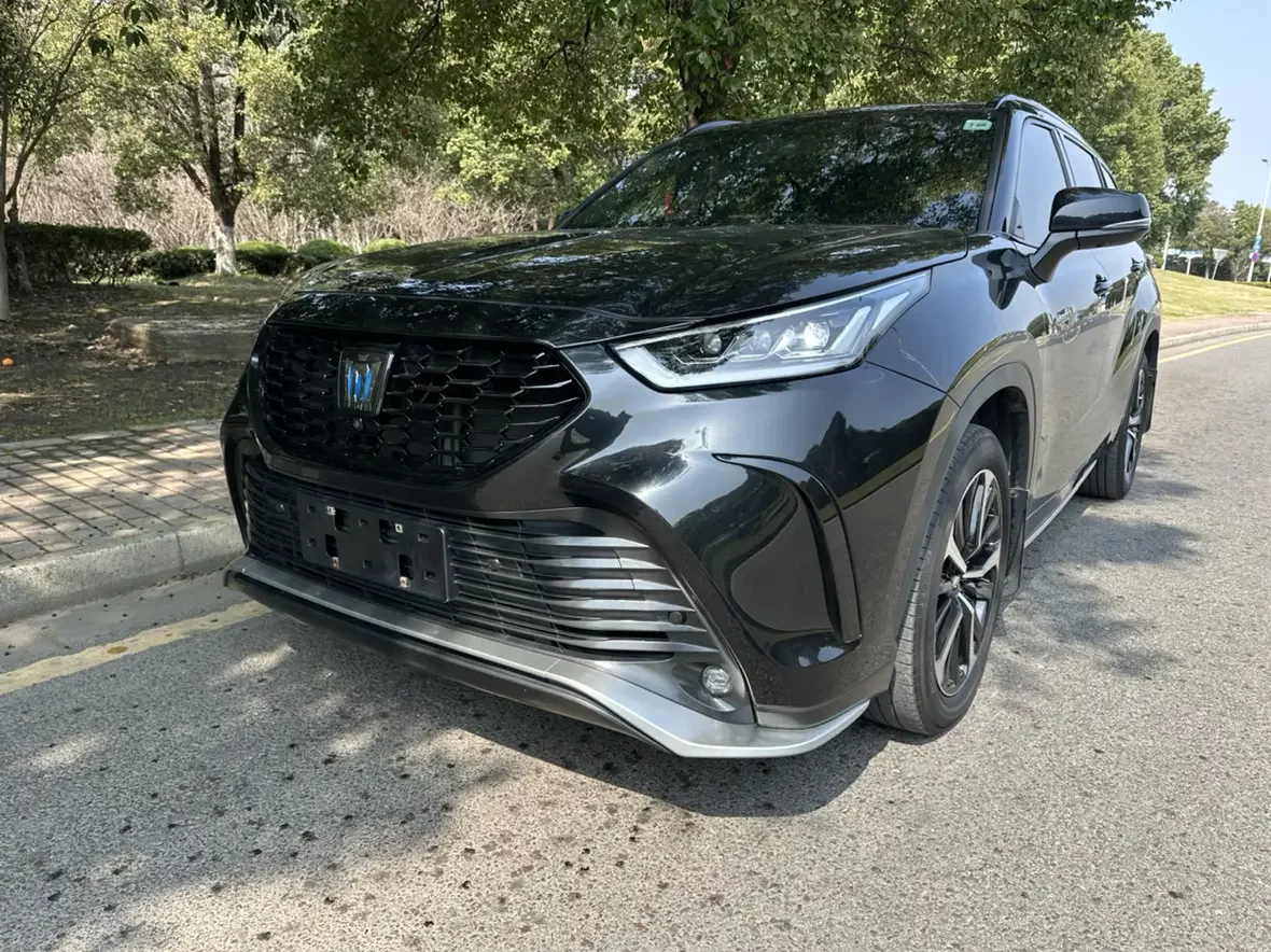Toyota Crown Kluger