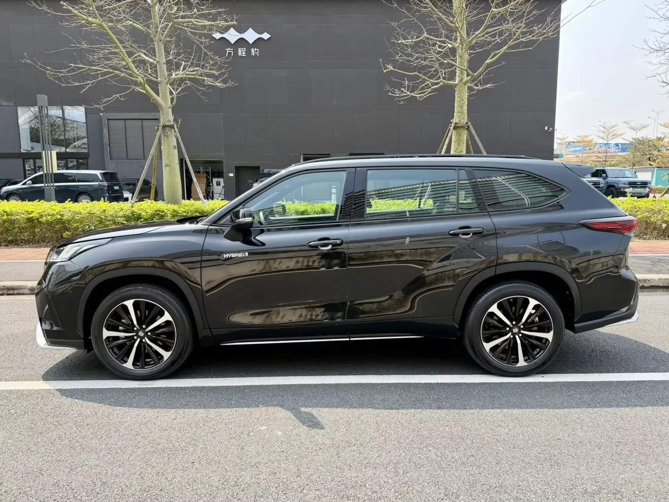 Toyota Crown Kluger