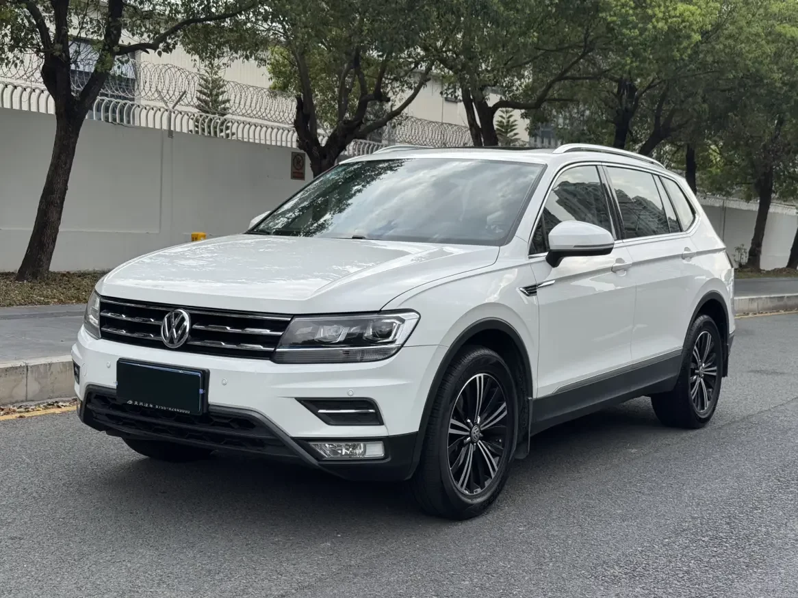Volkswagen Tiguan L